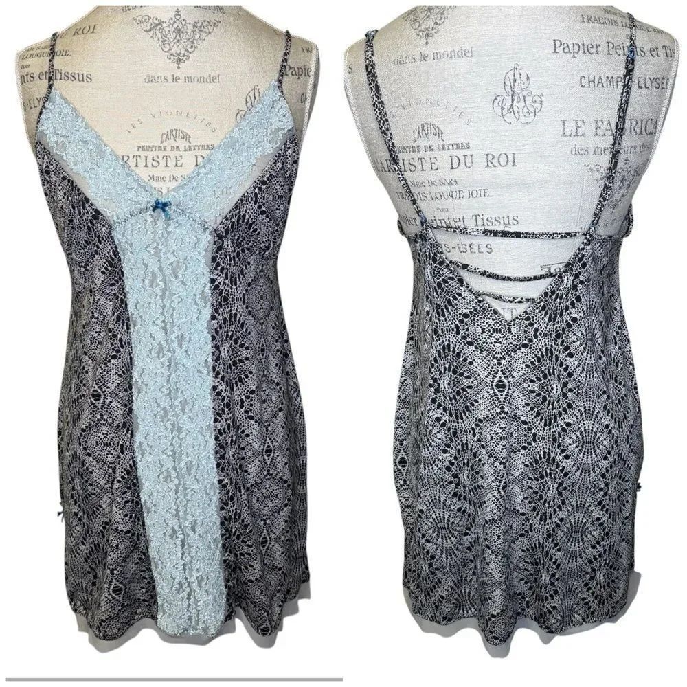 Cosmopolitan Nightie Slip Black and White Patterned With Blue Lace Size Large